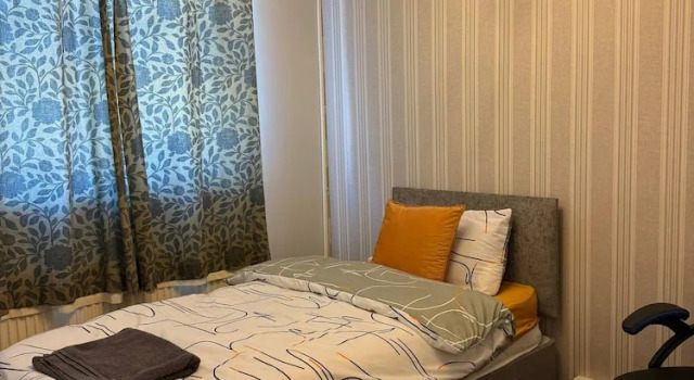 Spacious 6 Bedroom Family House, Rezervasyon Tatil Evi Merseyside villalar, Villa