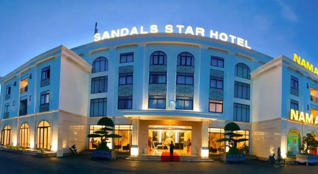 Sandals Star Hotel, Rezervați Hotel Ðưc Trọng Lam Dong