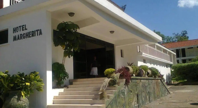Hotel Margherita, Book Hotel Western Uganda National Parks Western Uganda