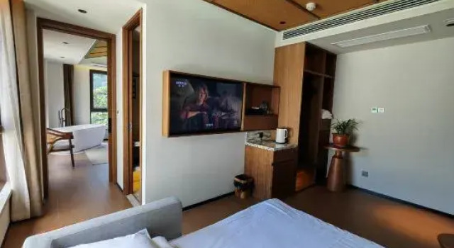 Люкс с видом на горы Lushan youlupushu Hotel