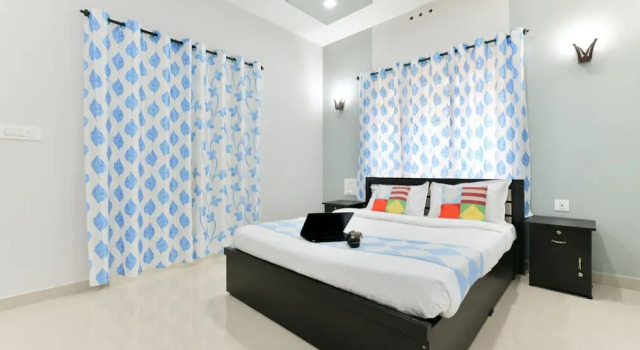 OYO 19885 Home Elite Stay Nalukettu Homestay, Забронировать Отель Отели штата Кералы с парковкой, Парковка