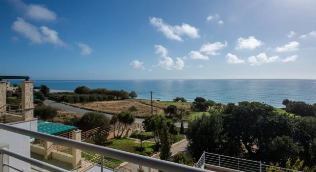 Люкс Comfort Portela Suites Kampoula
