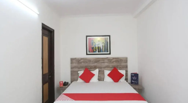 Bleu Ville By OYO Rooms, Varaa Hotelli Faridabad Haryana