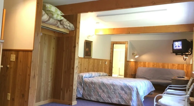 Slide Mountain Forest House, Book Hotel Oliverea Belleayre Mountain