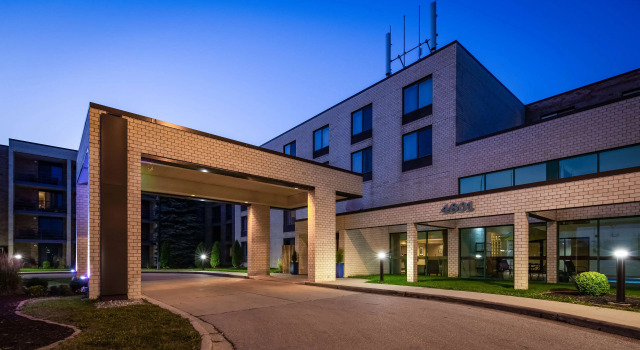 Best Western East Towne Suites