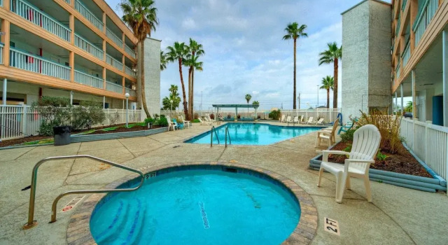 Апартаменты Private Balcony w/ Ocean View Pool & Hot Tub Access Ocean Echo by Avantstay