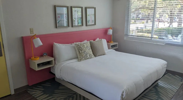 Queens Court Inn, Prenota Hotel Saint Simons Island Georgia