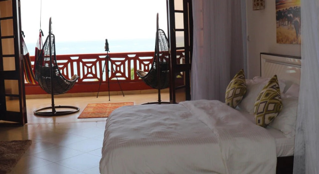 2 Bedroom Apartment With Pool and Views, Book Apartment Hotels in Coast Region with Parking, Parking