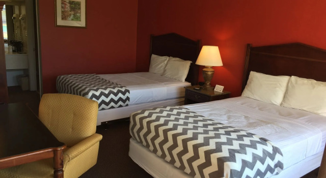 River Rock Hotel Mountain Home, Varaa Hotelli Mountain Home 