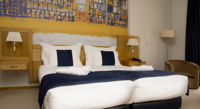 Семейный номер Standard с балконом Hotel Rainha D. Amélia, Arts & Leisure