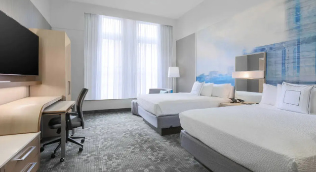 Четырёхместный номер Standard Courtyard by Marriott Pittsburgh Downtown