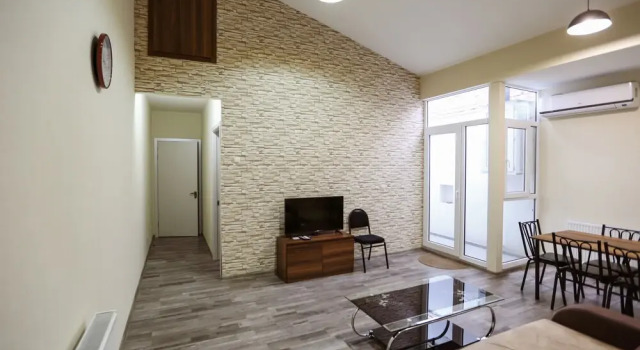 New hostel in Melikishvili, Забронировать Отель Недорогие отели Веры, рядом с Тбилисский государственный университет, недорого