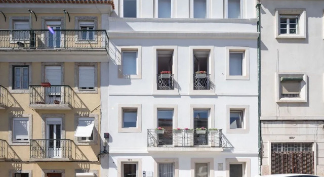 Cozy Lisbon Graça, Забронировать Апартаменты/квартира Отели Лиссабона с бассейном, рядом с Национальный военный музей, Бассейн