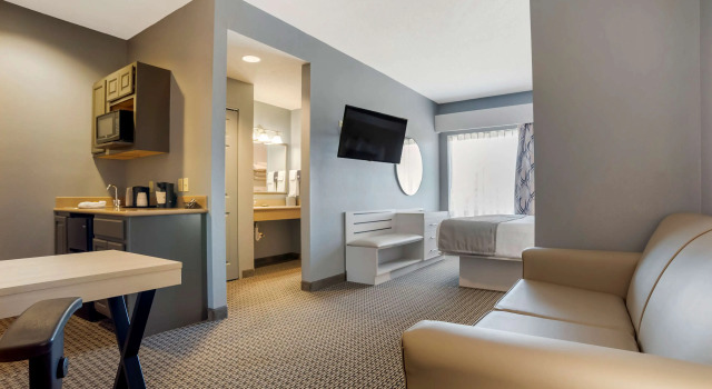 Двухместный люкс Best Western Plus Two Rivers Hotel & Suites