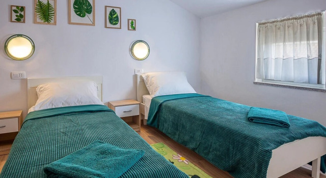 Amazing Home in Sikici With Wifi and 4 Bedrooms