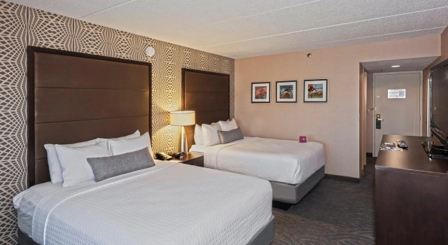 Двухместный номер Standard Crowne Plaza Suites MSP Airport - Mall of America by IHG