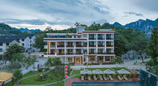 Yijianrugu B&B (Enshi Grand Canyon), Prenota Bed & breakfast Hotel a Enshi Prefecture con piscina, Piscina