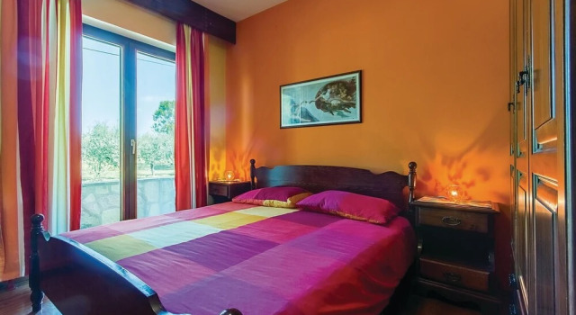 Amazing Home in Marcana With Wifi and 6 Bedrooms