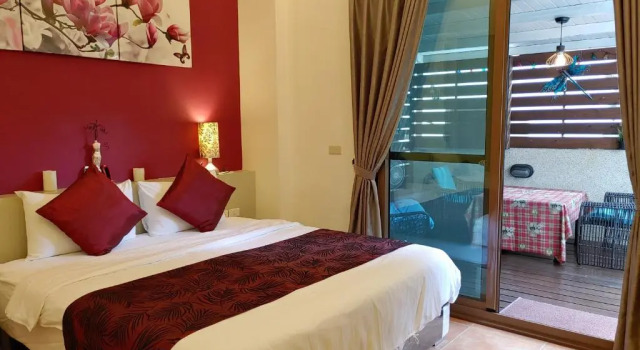 Трёхместный номер Standard White Palace B&B