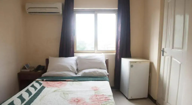 Niagara Inn, Забронировать Отель Аккра Greater Accra, рядом с The National Theatre of Ghana