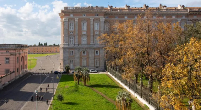 Апартаменты LInsolita Reggia