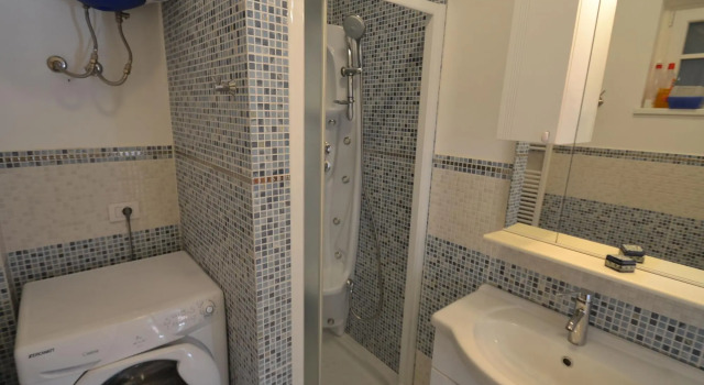 Cosy Apartment with Terrace, in a Residence with Swimming Pool And SPA Centre, Book Lejlighed Lejligheder i Magliolo, Lejlighed