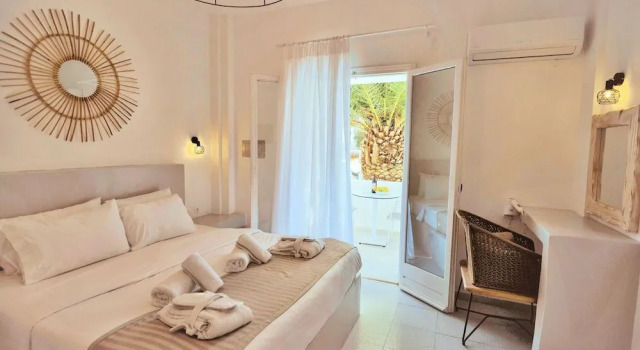 Blue Sapphire Perissa Hotel, Забронировать Отель Отели Санторини с парковкой, рядом с Пляж Перисса, Парковка