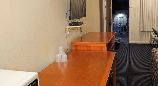 Terrace Inn and Suites, Забронировать Гостевой дом Эль-Серрито Область залива Сан-Франциско