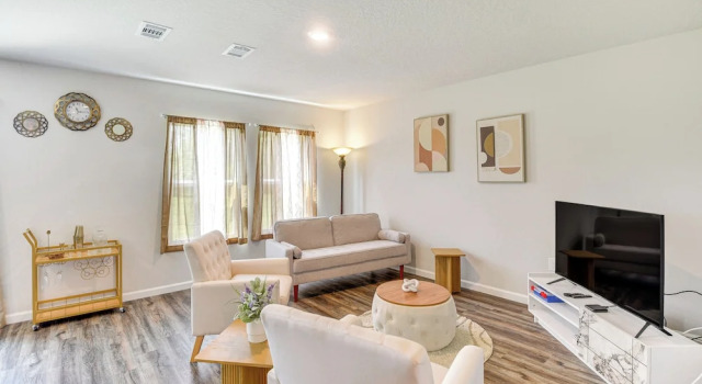 Sunny Palm Coast Home: 10 Mi To Flagler Beach!