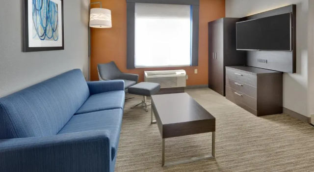 Люкс Holiday Inn Express & Suites Dallas - Duncanville by IHG