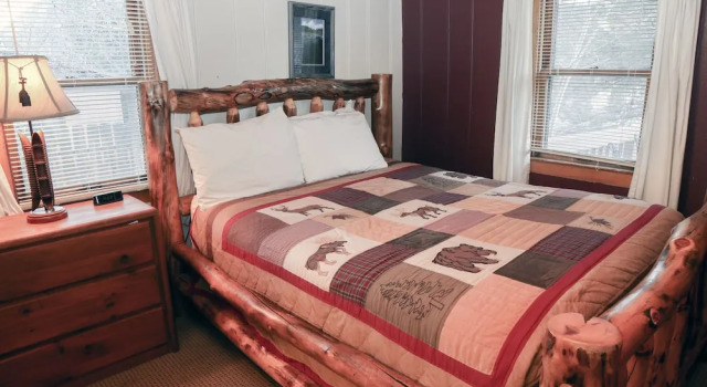 Lazy R Cottages: 3, Забронировать Отель Эстес-Парк Rocky Mountain National Park, рядом с Trout Haven Fishing Pond