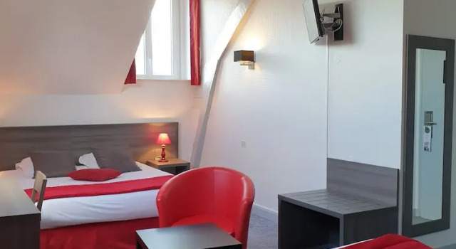 Семейный номер Standard Hôtel Le Rohan Charme et Caractère
