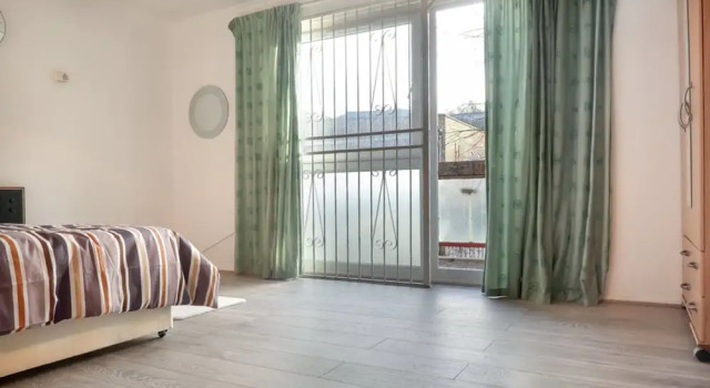 Elland House Deluxe Guest Room