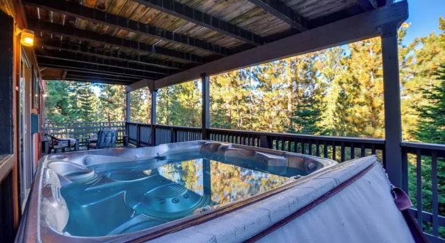 Коттедж Game Rooms, Sauna & Decks: South Lake Tahoe Home