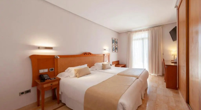 Одноместный номер Standard Hotel La Laguna Spa & Golf