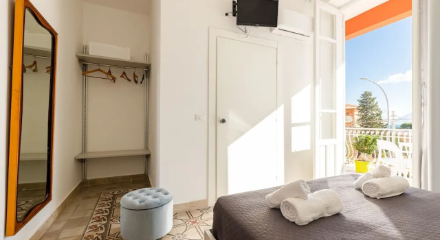 Villa Edera Rental Rooms, Rezerwuj Willa Santa Flavia Sycylia