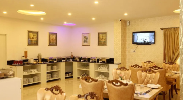 Номер Standard High Sky Krishna Global Villaments