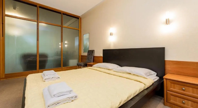 Четырёхместный номер Standard Auska Hotel
