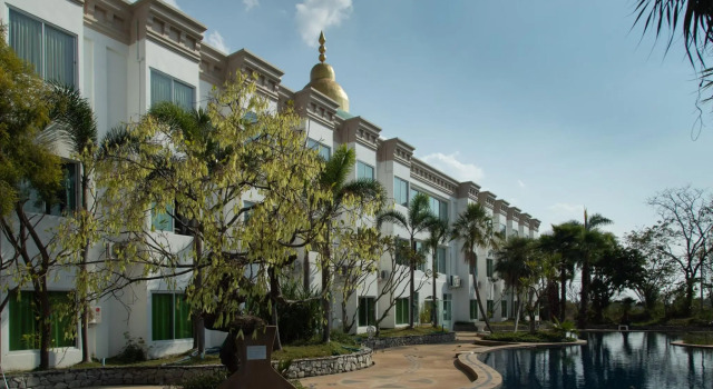 Gassan Panorama Golf Club, Забронировать Отель Бан-Тхи 