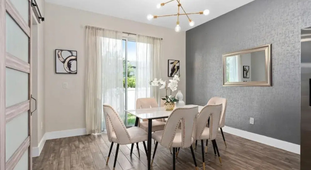 Коттедж Super Cool- Sleeps 17 Newly Built Near Parks