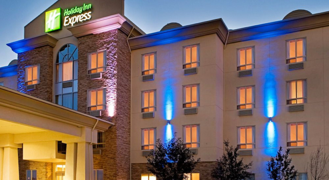 Holiday Inn Express Fort St John, an IHG Hotel, Buchen Sie Hotel Hotels in British Columbia mit Pool, Schwimmbad