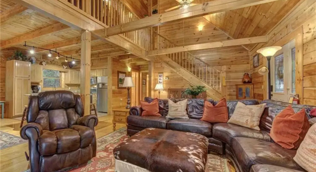 Mountain Haven 3 Bedroom Home with Hot Tub, Забронировать Отель Отели Great Smoky Mountains National Park с парковкой, Парковка