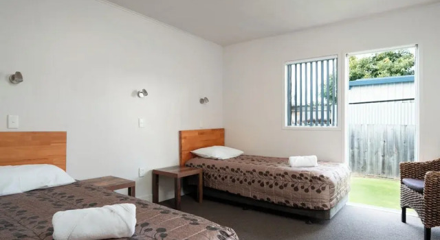 Люкс Colonial On Gladstone Motel
