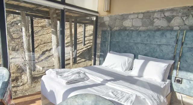 Stunning Cliff-edge 2-bedroom Chalet in Karimabad, Varaa Mökki Karimabad Gilgit-Baltistan