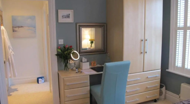 Luxury Apartment & Garden Courtyard, Varaa Huoneisto Asunnot kohteessa Merseyside, Huoneisto