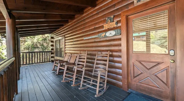 Кровать в общем номере ERN807 - Black Bearry Ridge - Great Location! Close To All The Action! cabin