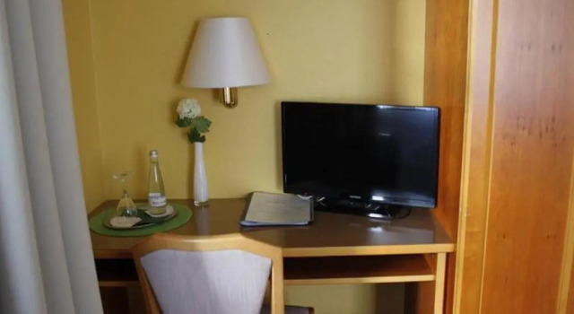 Одноместный номер Standard с балконом Hotel & Restaurant Weinberg