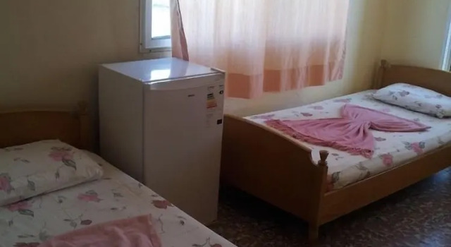 Budak pansiyon, Rezerwuj Apartamentowiec hotelowy Hotele w Karabağlar z parkingiem, Parking