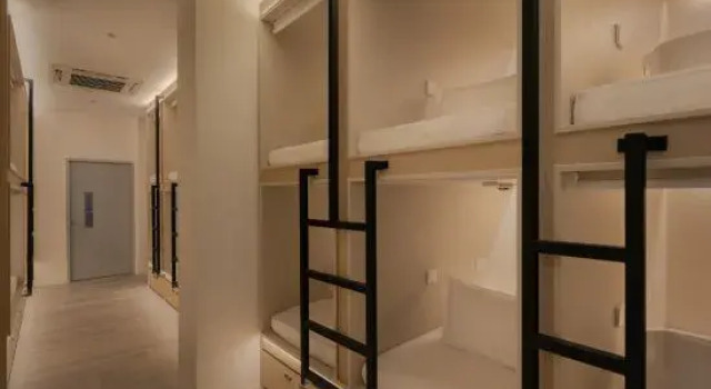 Женская капсула BEAT 1932 Hostel at Chinatown