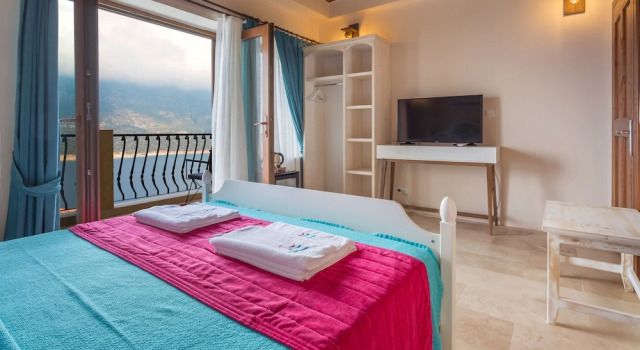 Номер Standard с балконом и с видом на море Hillcity Hotel